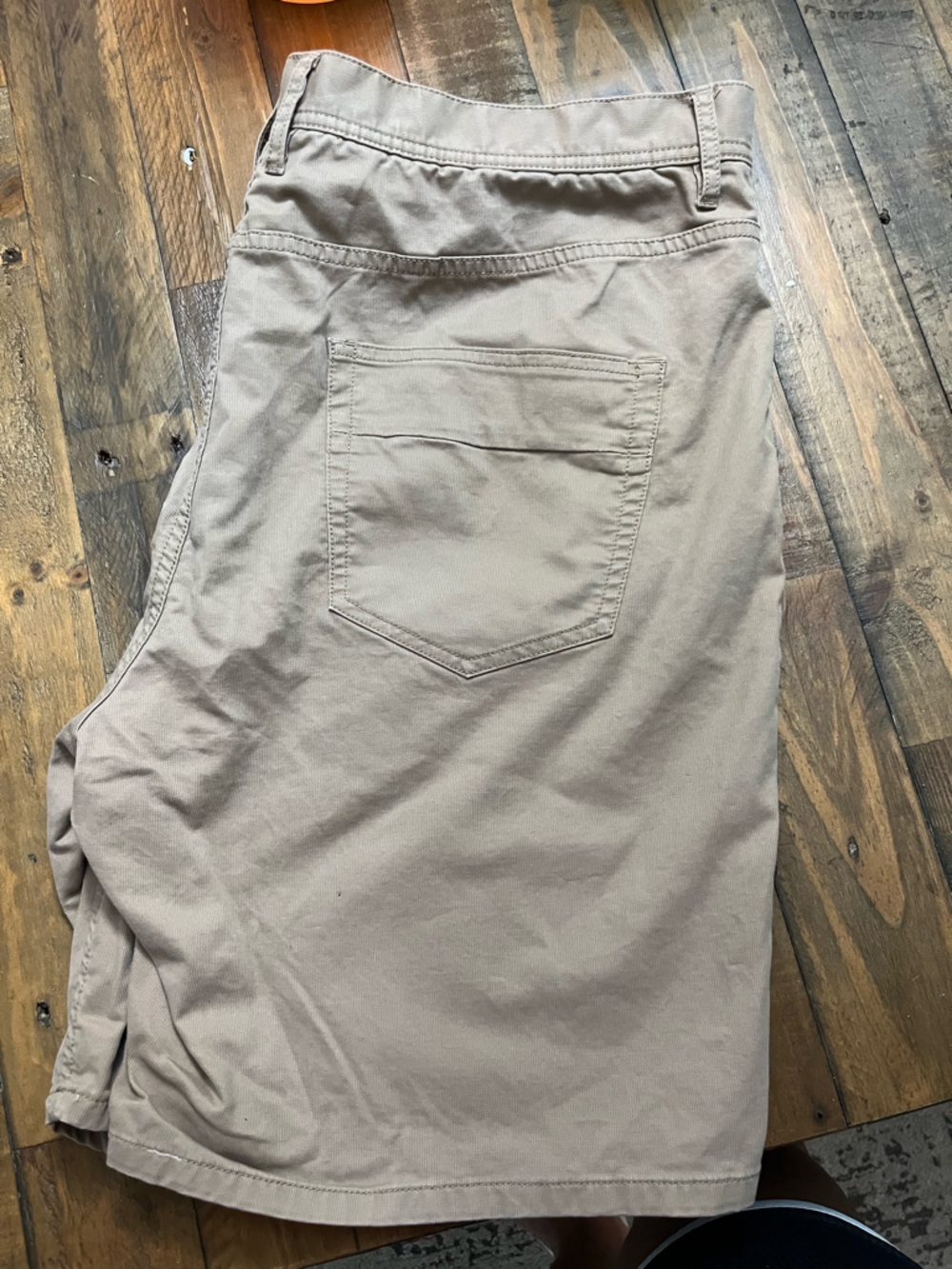 Alesbury Men's Khaki Shorts Size 40 Utility Outdoor Casual Workwear - Picture 3 of 6